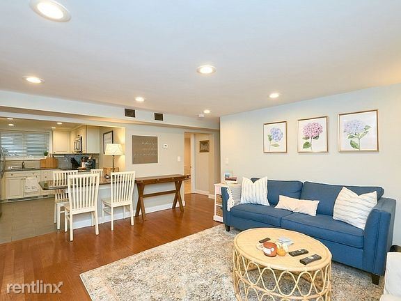 Building Photo - 2 br, 1 bath House - 60 Bryon Rd Apt 2