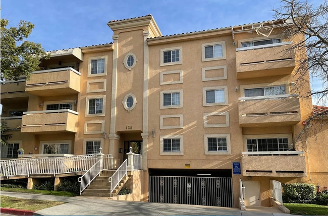 Building Photo - 428 E Santa Anita Ave