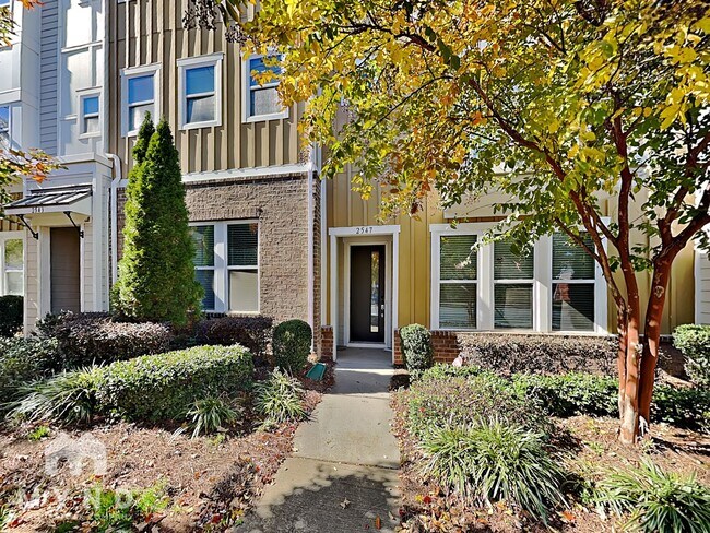 Foto del edificio - 2547 Statesville Ave