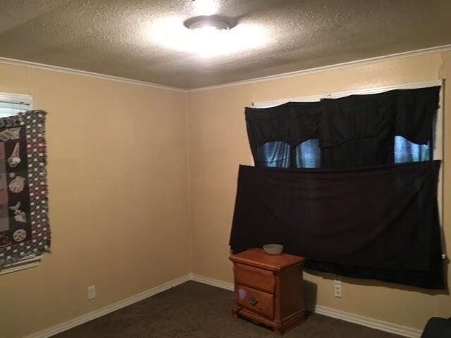 Foto del edificio - 6515 Fairfield Ave