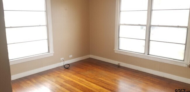 Building Photo - 15066 State Hwy 64