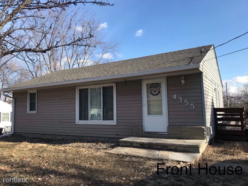 Primary Photo - 3 br, 1 bath House - 4355 NE 26th St