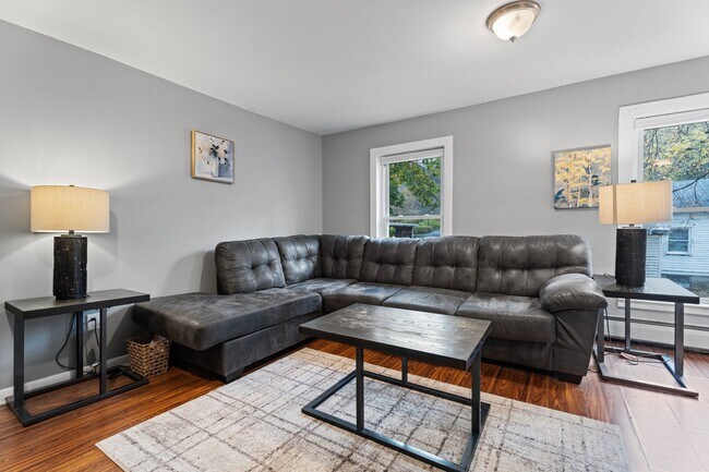 Foto del edificio - 414 E Lincoln St