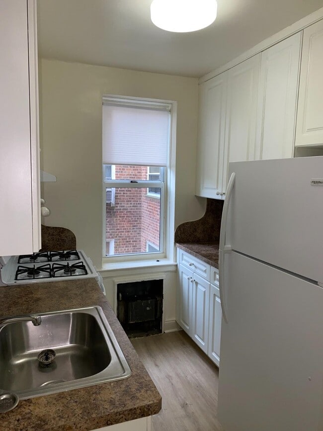 9 Nixon Court Apartment for Rent in Brooklyn, NY
