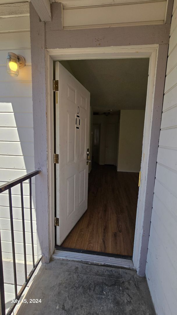 Foto del edificio - 4220 Middlesex Ave