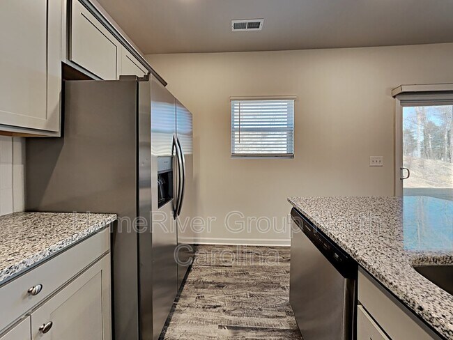 Building Photo - 737 Pointe Andrews Drive