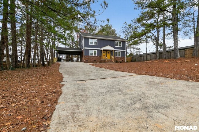 Building Photo - 531 Boulevard SE