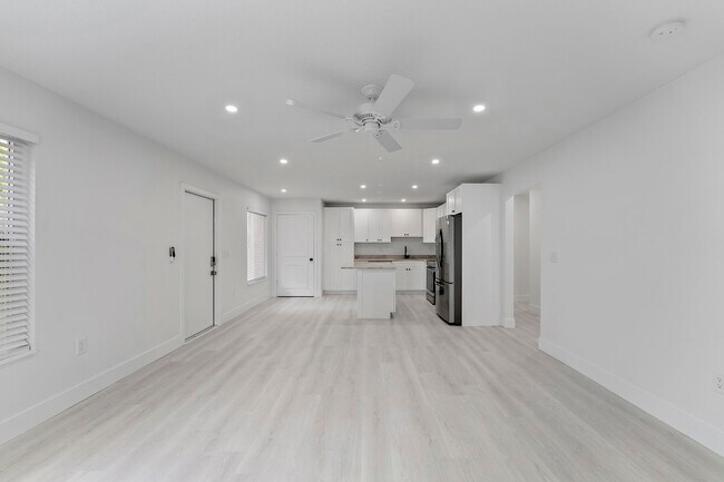 Foto del edificio - 1279 Beach Rd