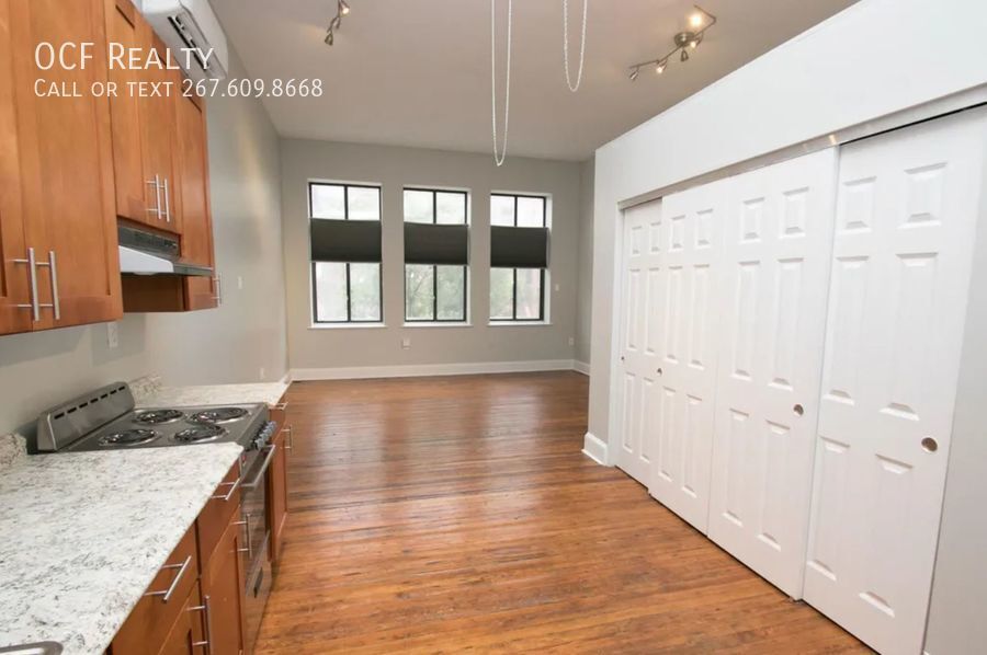 Foto principal - 1527 South St