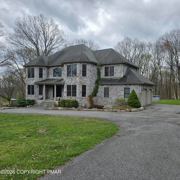 Building Photo - 5132 Pocono Park