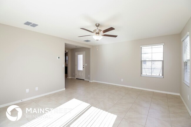 Foto del edificio - 8221 W Albeniz Pl