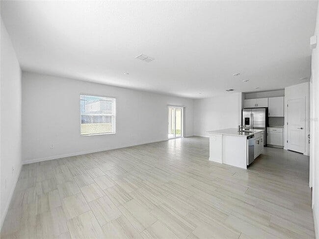 Foto del edificio - 17600 Shirewood Wy