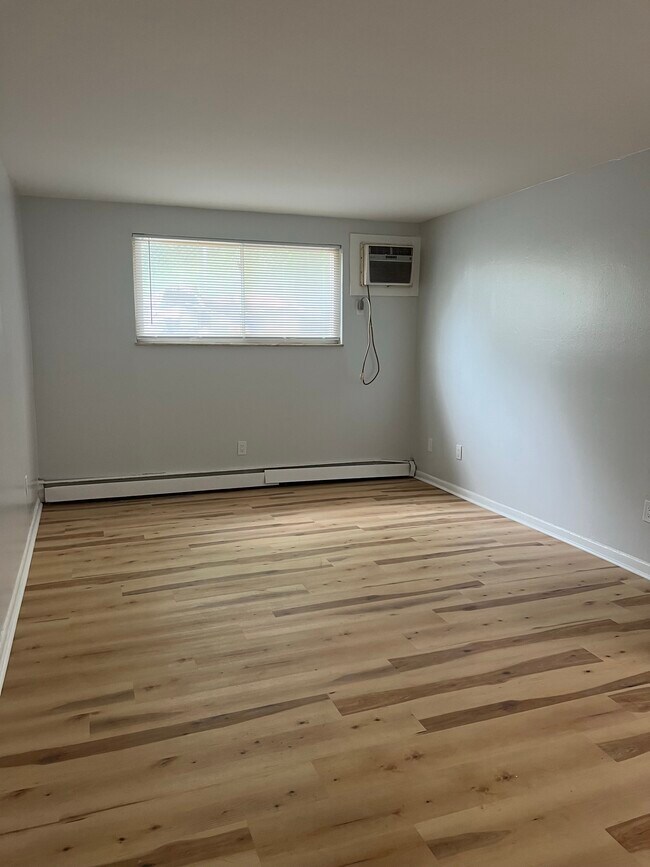 Foto del edificio - Main Street Milford Apartments LLC