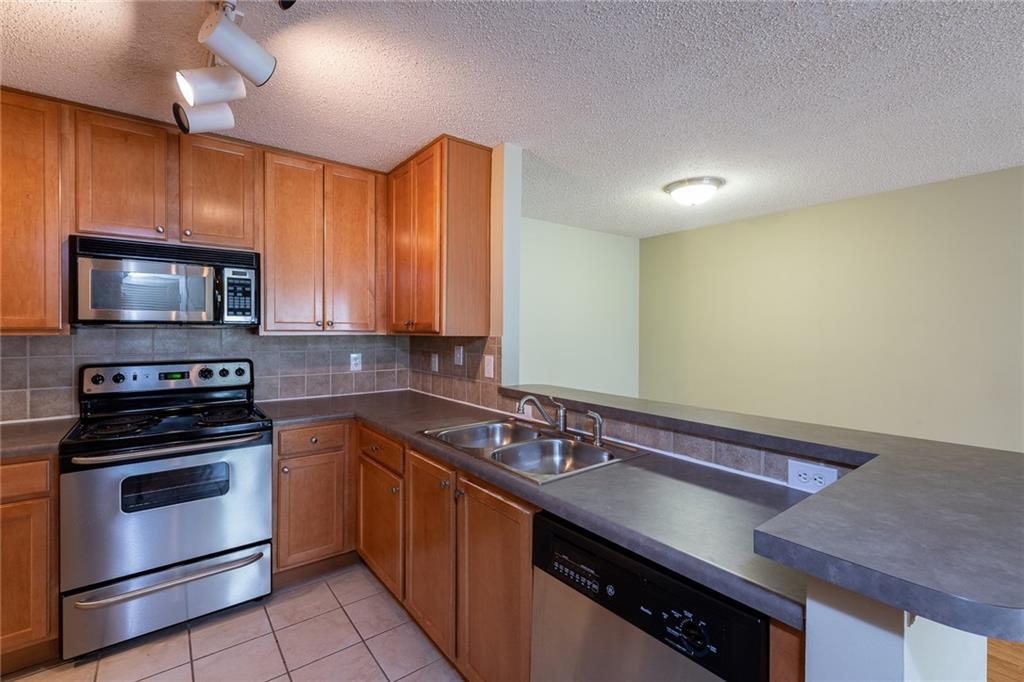 3650 Ashford Dunwoody Rd NE Unit 128, Brookhaven, GA 30319 Condo for