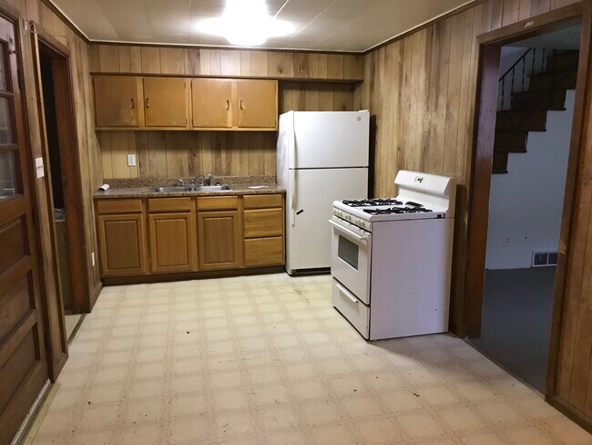 Kitchen - 934 7th Ave