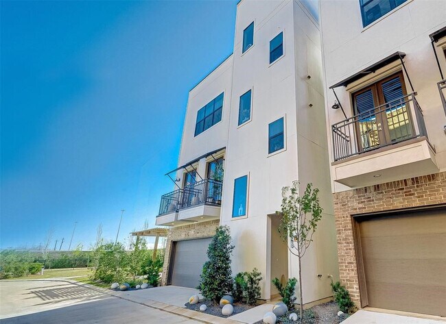 Foto del edificio - 1256 N Post Oak Rd