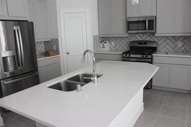 Foto del edificio - 9410 Harvest Bay Ct