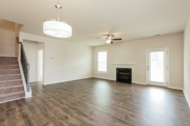 Building Photo - 139 Luxborough Ct
