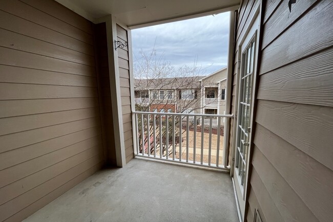 Building Photo - Carlton Park Apartment Homes