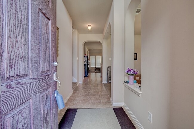 Building Photo - 2832 Gooseberry Dr