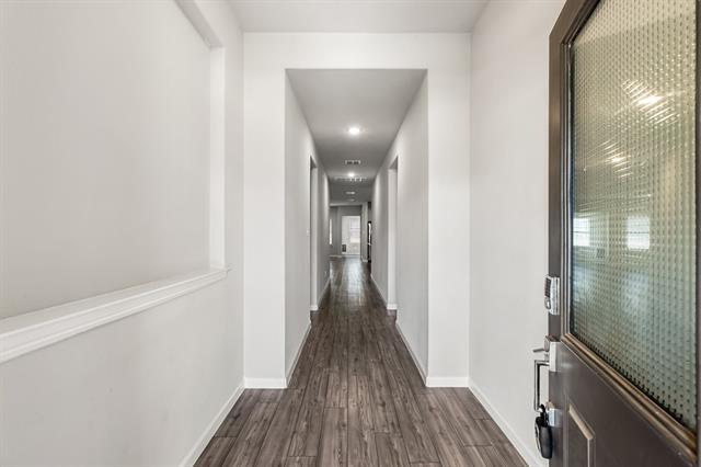 Foto del edificio - 468 Pebble Brook Ln