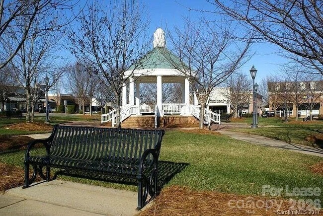 Building Photo - 20309 Northport Dr
