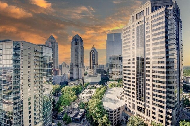 Foto del edificio - 1080 Peachtree St NE