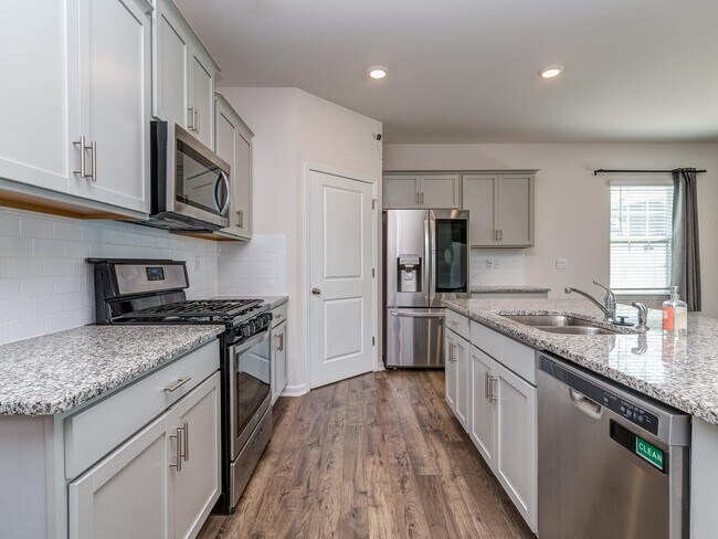 Building Photo - 9073 Remnick Dr