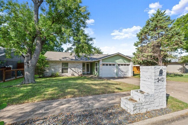 Building Photo - 2401 Stone River Dr