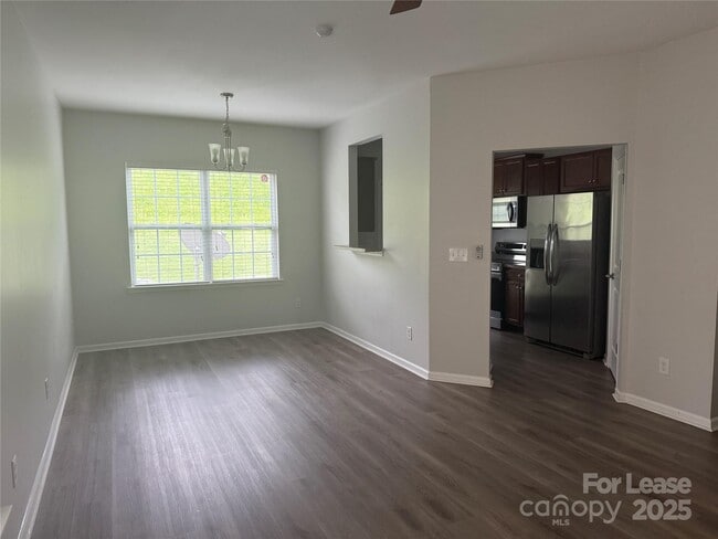 Foto del edificio - 9388 Hamel St