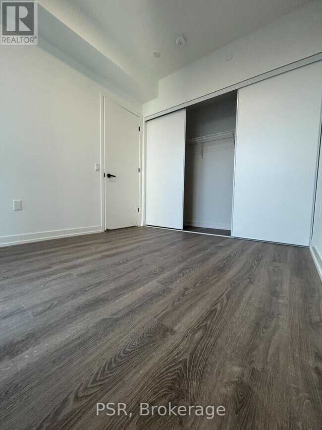 Building Photo - 8 Interchange Wy