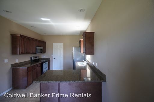 Building Photo - 192 Mariposa Dr