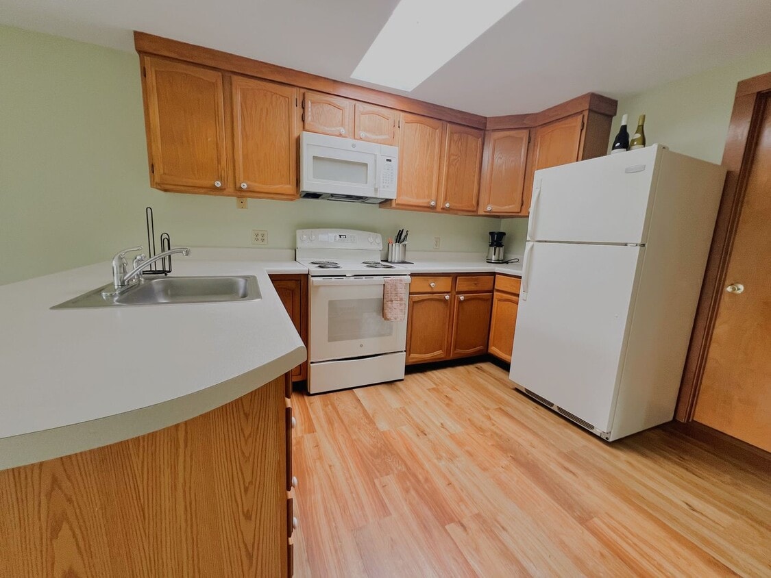 Foto principal - 1-Bedroom Apartment with Panoramic Wooded ...