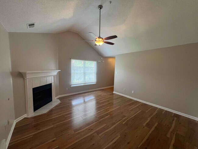 Foto del edificio - 1154 S Collierville Arlington Rd