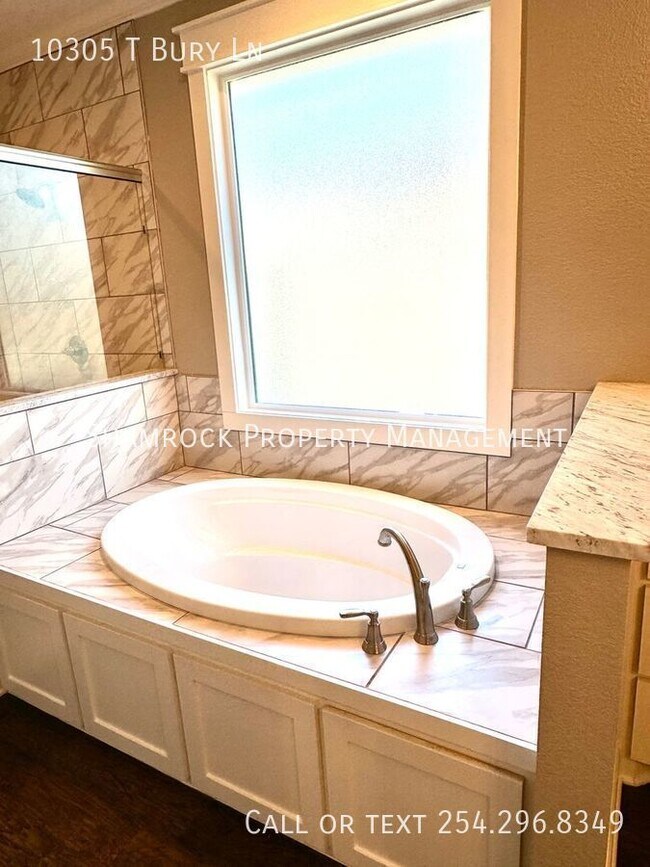 Building Photo - Beautiful 3/2 in Lakeland Meadows!