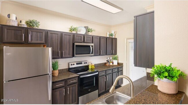Foto del edificio - 34000 N 27th Ave