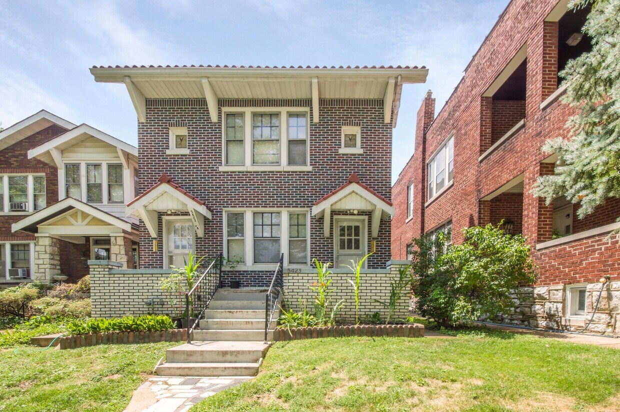 Foto principal - 5423 Christy Blvd