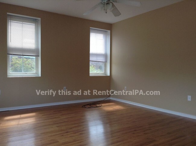 Foto del edificio - 1300 N 3rd St Apt 201