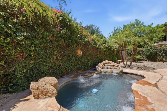 Foto del edificio - Luxury 2 bedroom 2 bath home in Gainey Ranch
