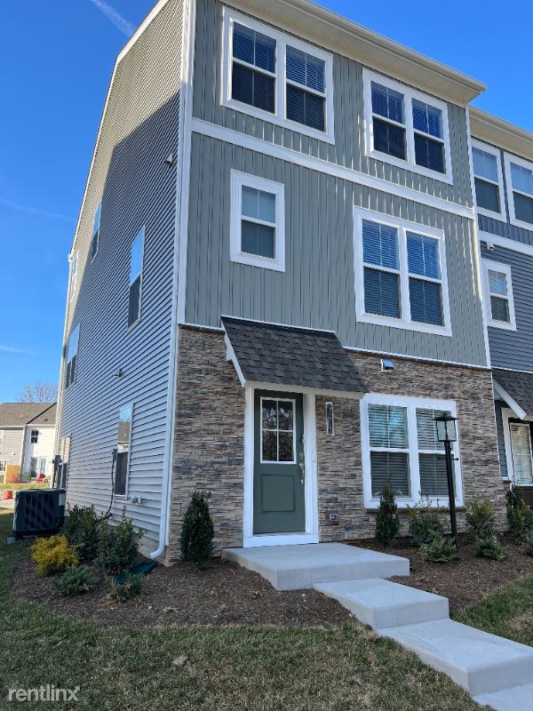 Building Photo - 2 br, 2 bath Townhome - 9213 Baltic Pl