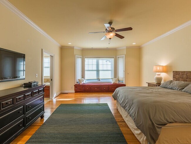 Foto del edificio - 1310 N Main St