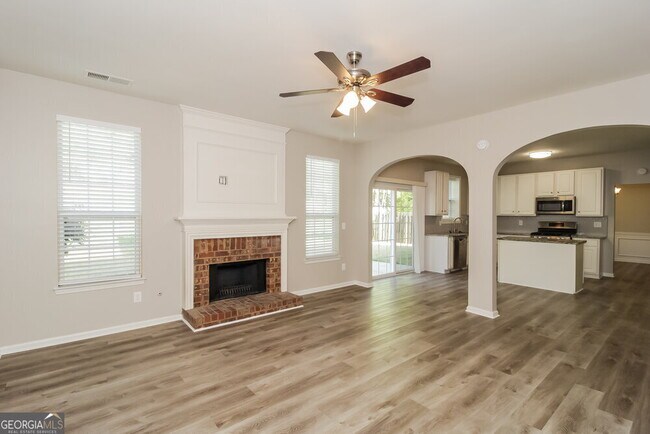 Foto del edificio - 428 Holland Springs Dr NW
