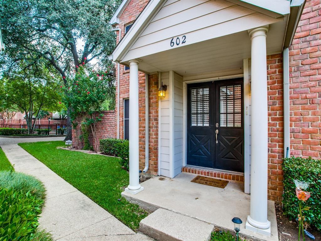 Foto principal - 4050 Frankford Rd