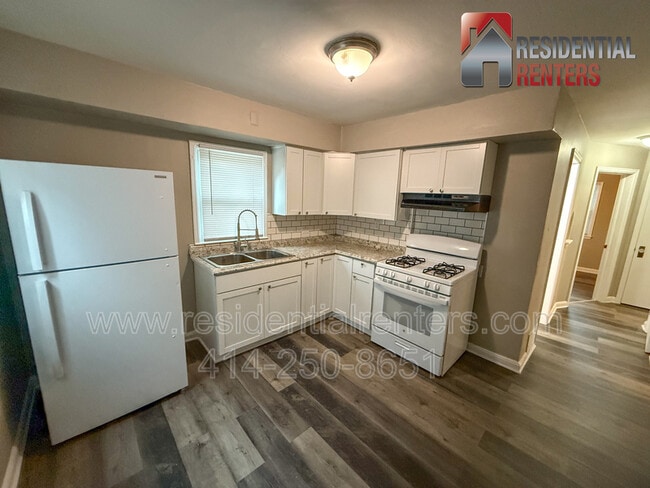 Building Photo - 5163 N 58th St