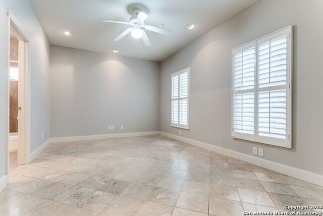 Foto del edificio - LUXURY MONTE VISTA TOWNHOME