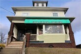 Primary Photo - 325 Main St