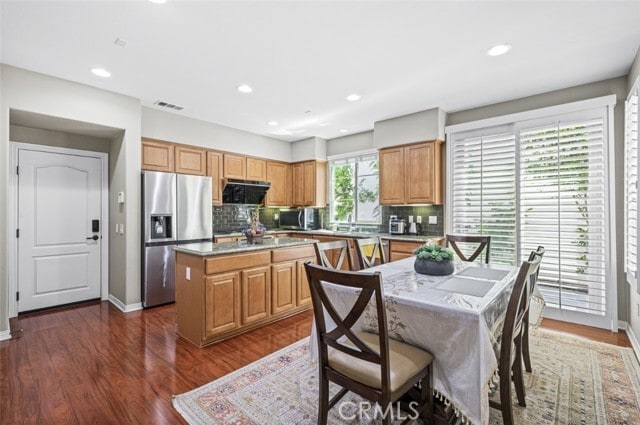 Building Photo - 78 Spanish Lace