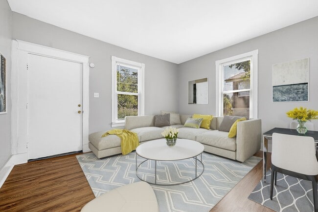 Building Photo - 2345 Gaebler Ave