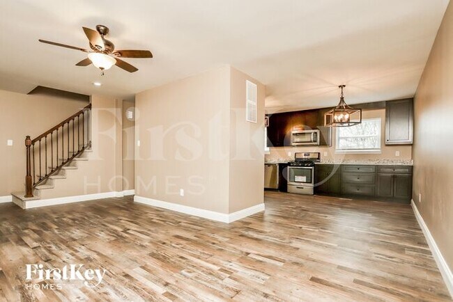 Building Photo - 2835 Pinebrook Ct
