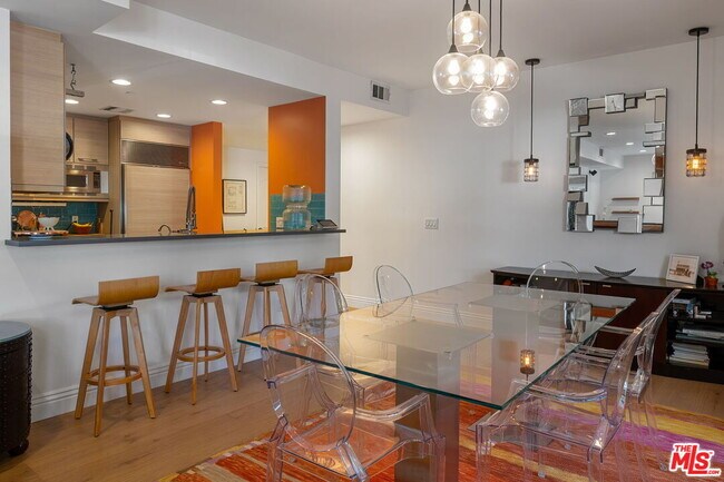 Foto del edificio - 718 Croft Ave